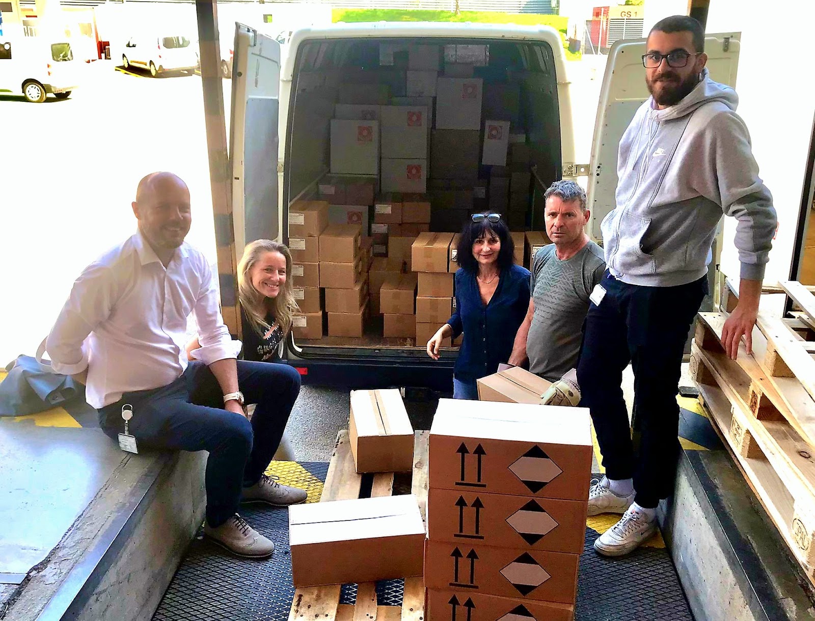 Notre premier convoi de medicaments